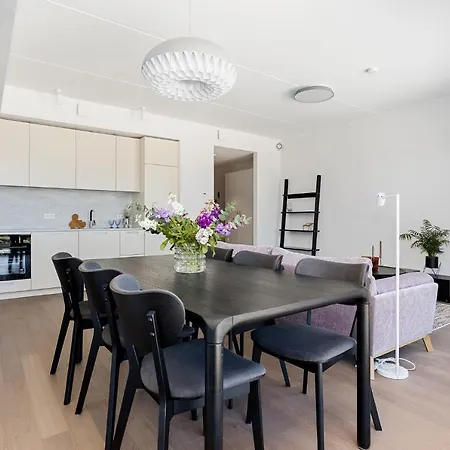 Sea View Family In Unique Kalaranna District Apartment